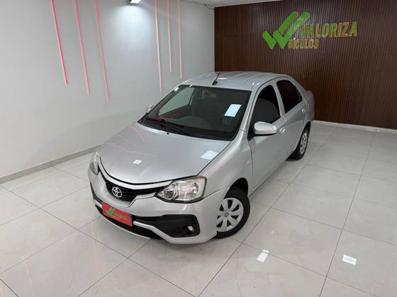 TOYOTA ETIOS 1.5 X SEDAN 16V FLEX 4P AUTOMÁTICO